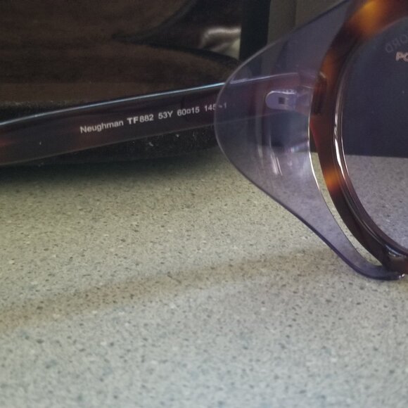 Tom Ford Sunglasses - Picture 5 of 6